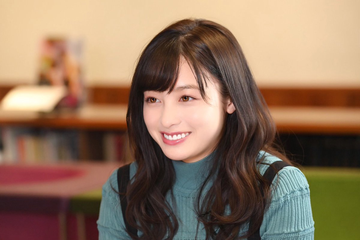 橋本環奈 側臉美出新境界 劇照超強助攻 一頁之戀 收視狂飆甩票房毒藥 最精采豐富的世界各國coser 美女 網紅